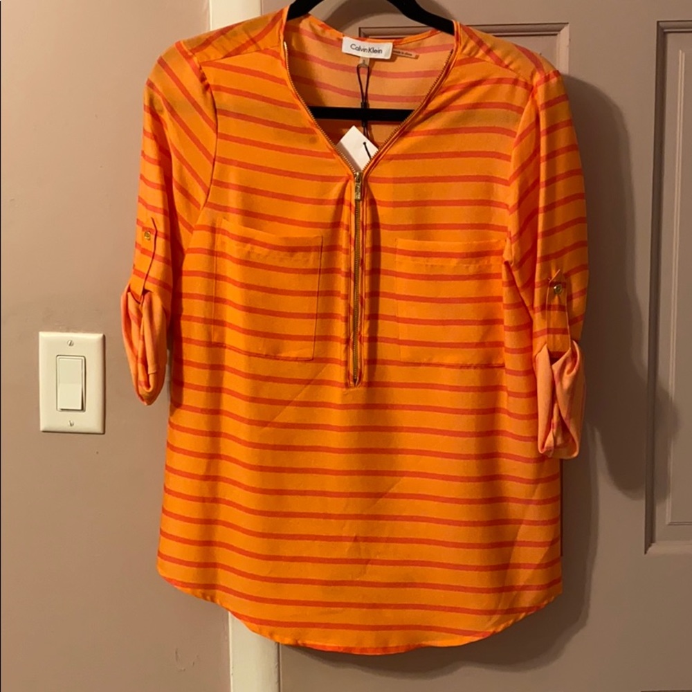Roll Sleeve Blouse with Zipper